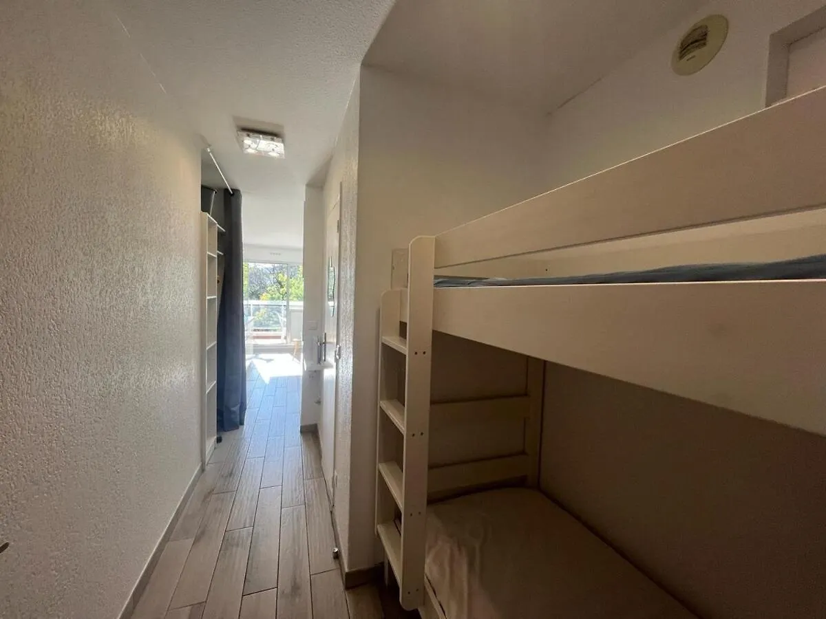 Apartment Studio Cabine 4P Juan-Les-Pins Pierre&Vacances Antibes France